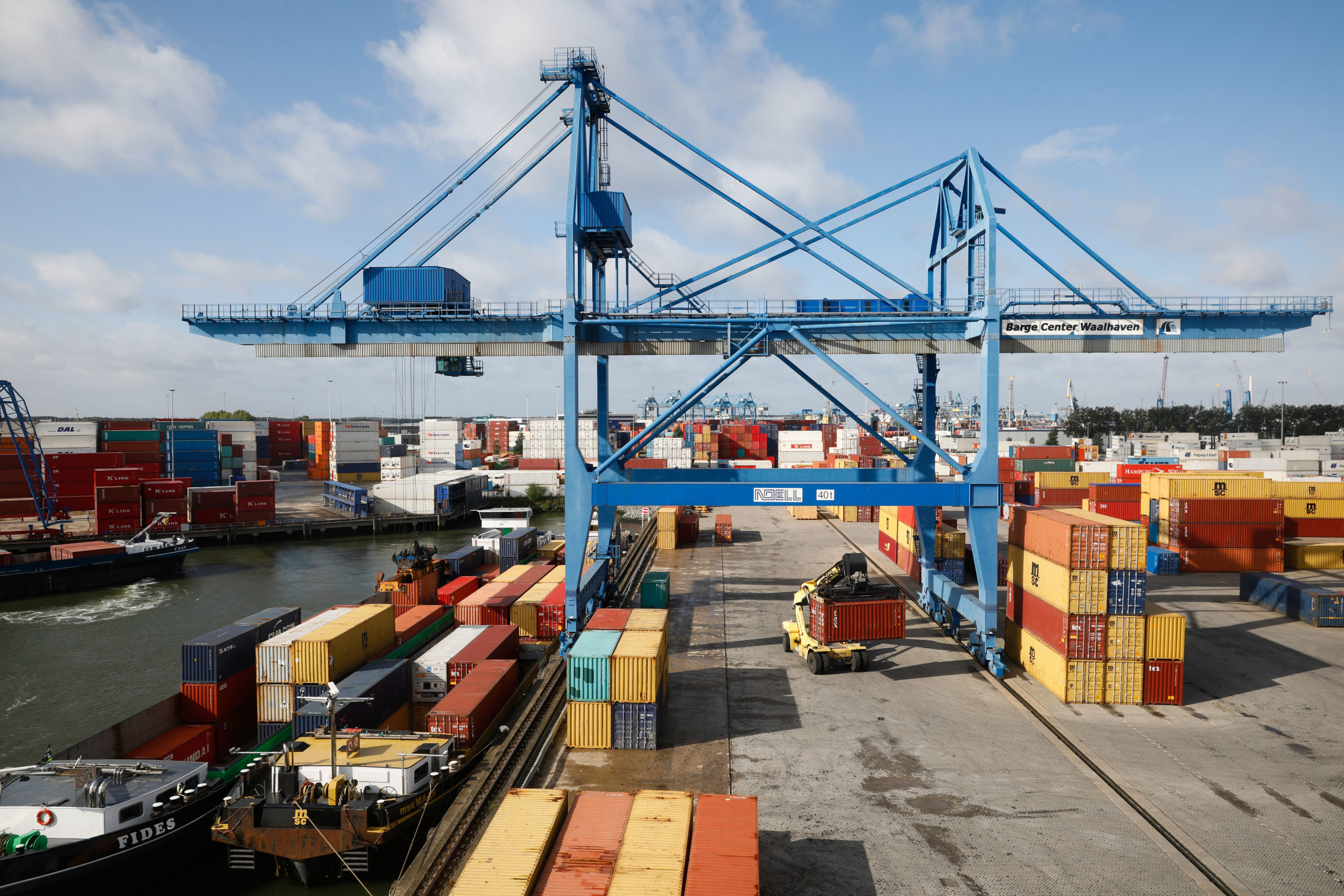 Terminal Barge Center Waalhaven